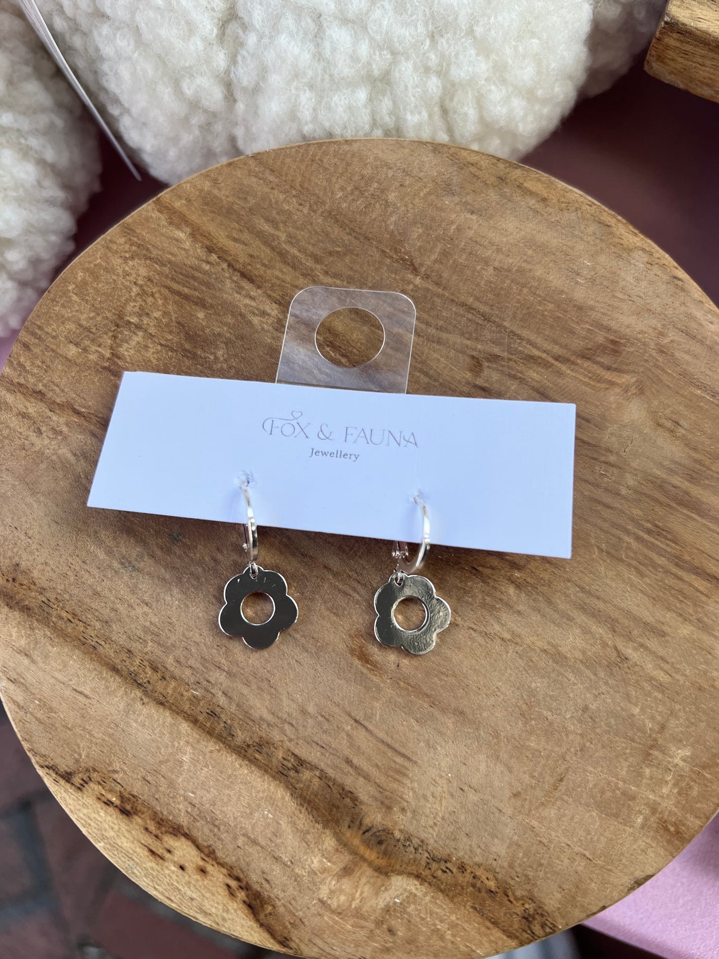 Flower Shape Drop Earring