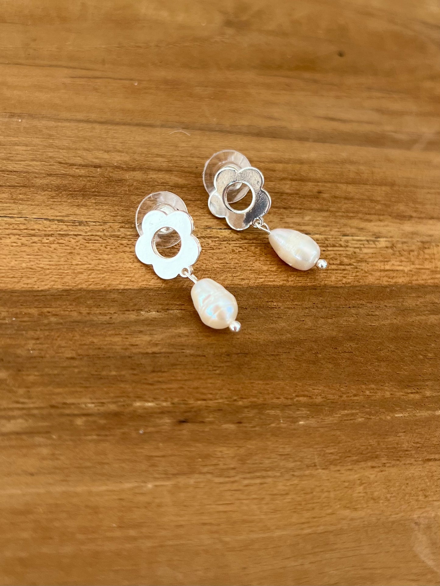 Retro Flower Earrings