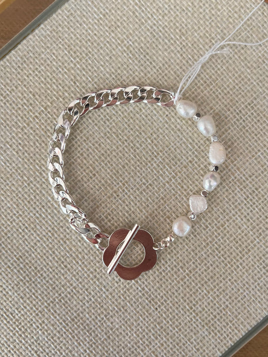 Retro Flower Pearl Bracelet