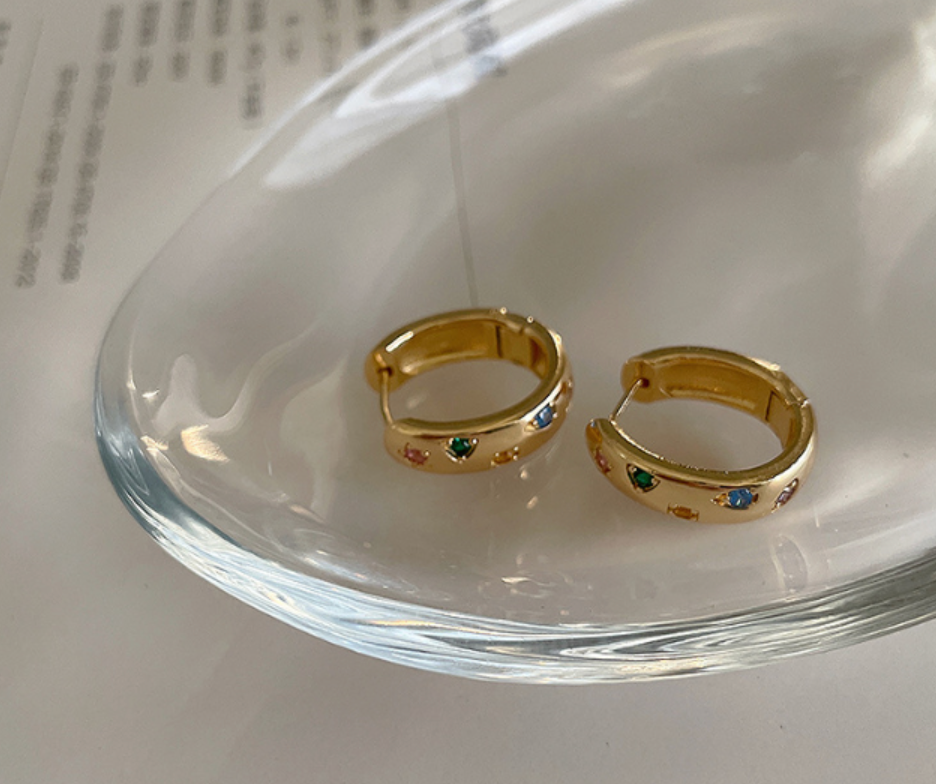 Rainbow Oval Huggies