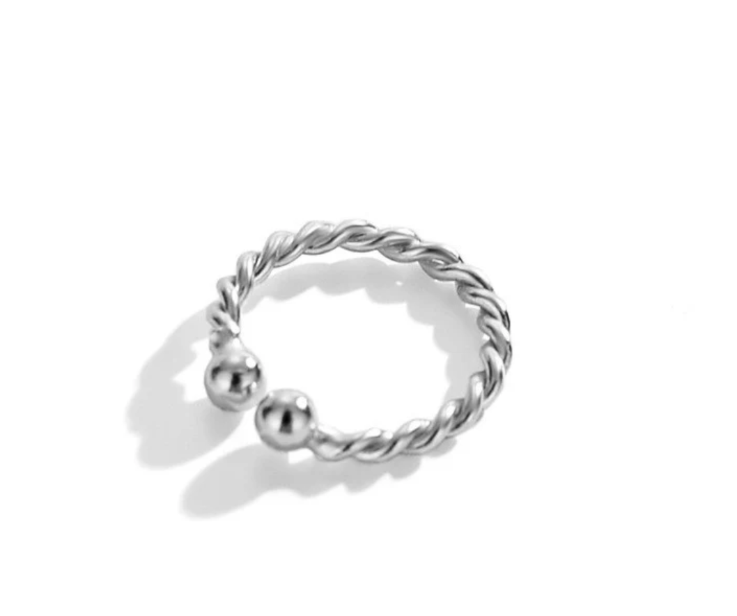 Rope Twist Ear Cuff