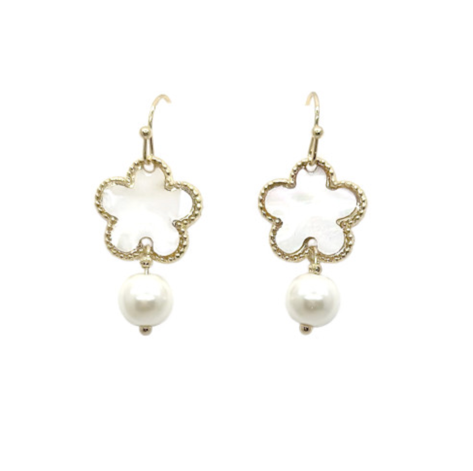 Flower shape drop pearl Earrings