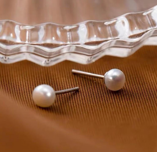 Fresh Water Pearl Studs