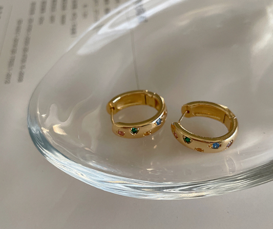 Rainbow Oval Huggies