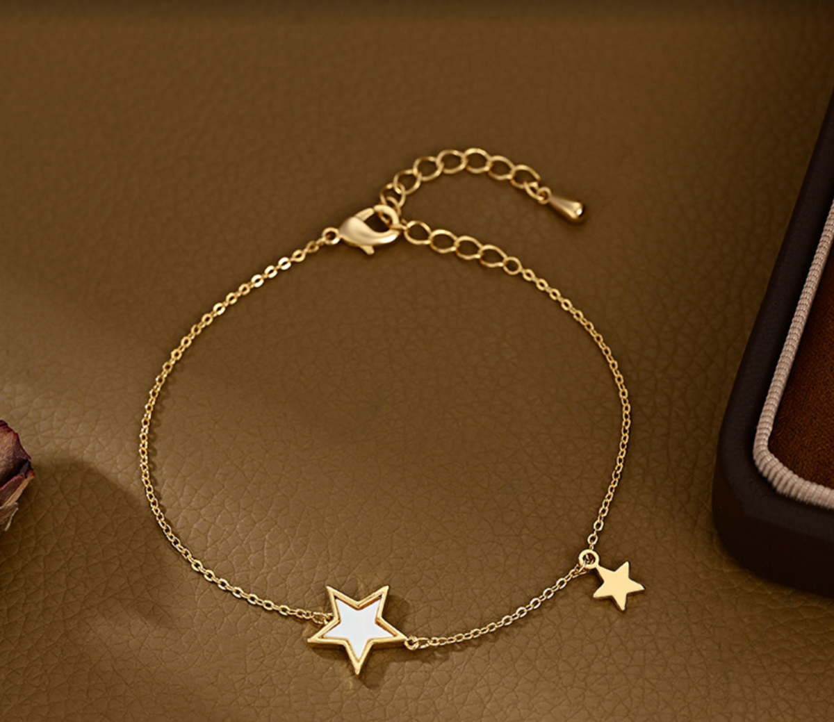 Pearlescent Star Bracelet