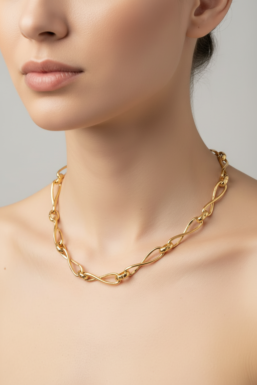 Unique Twist Link Necklace
