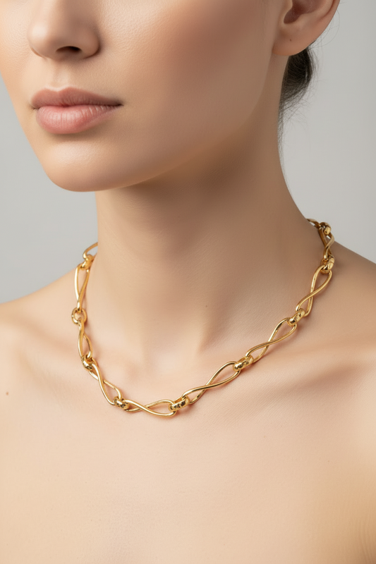 Unique Twist Link Necklace
