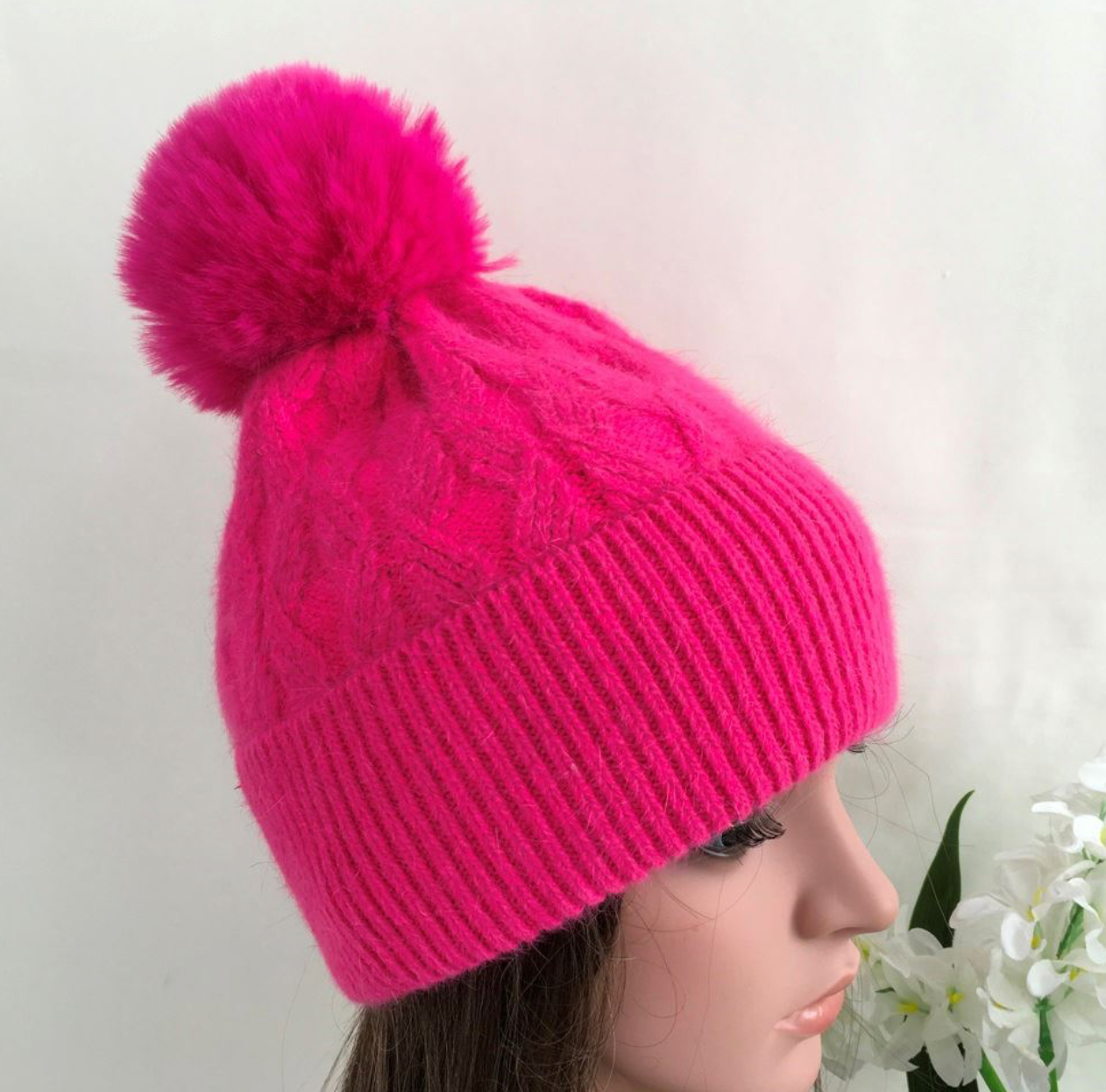 Sadie bobble hat