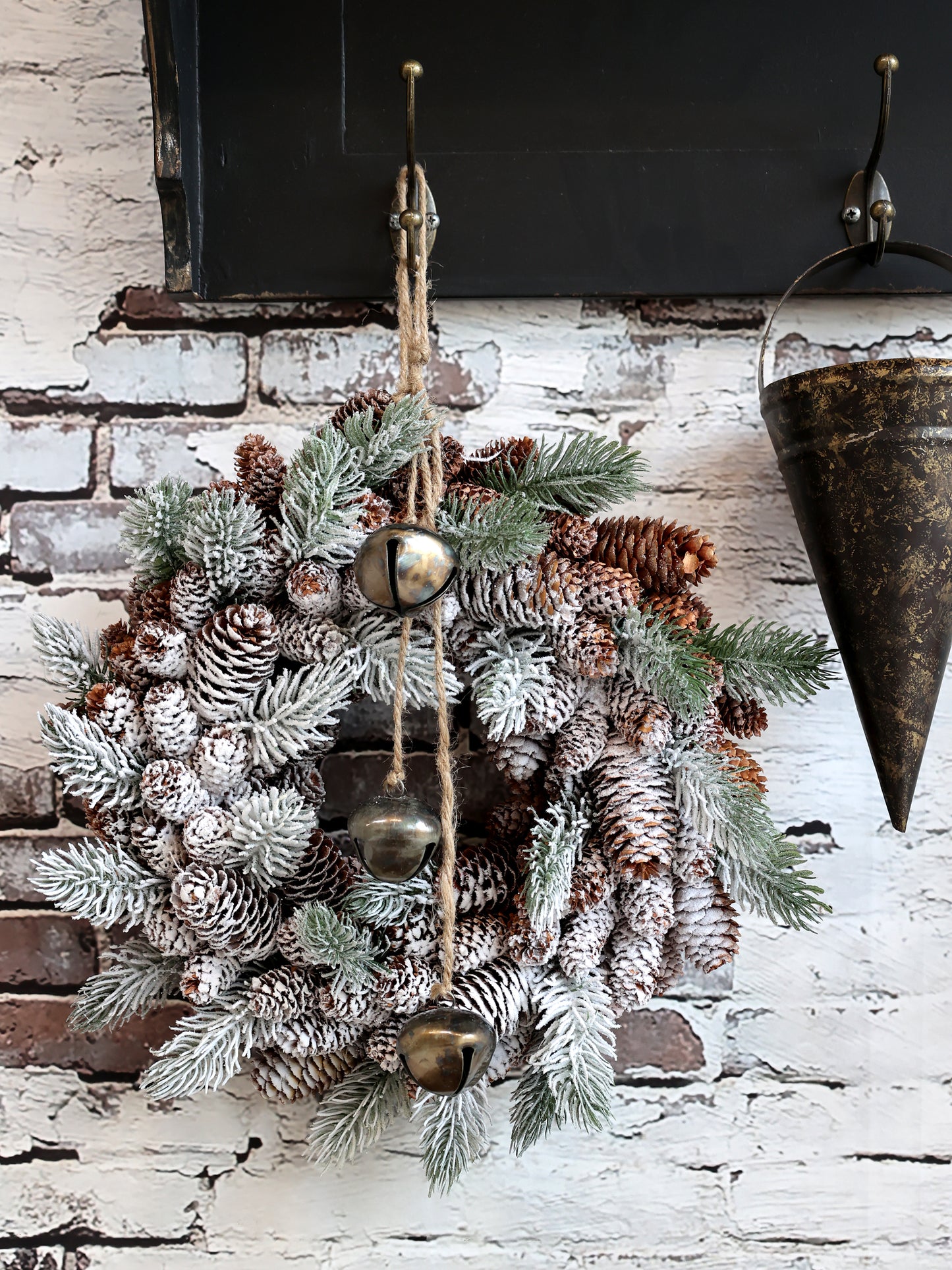 Fleur Fir Wreath
