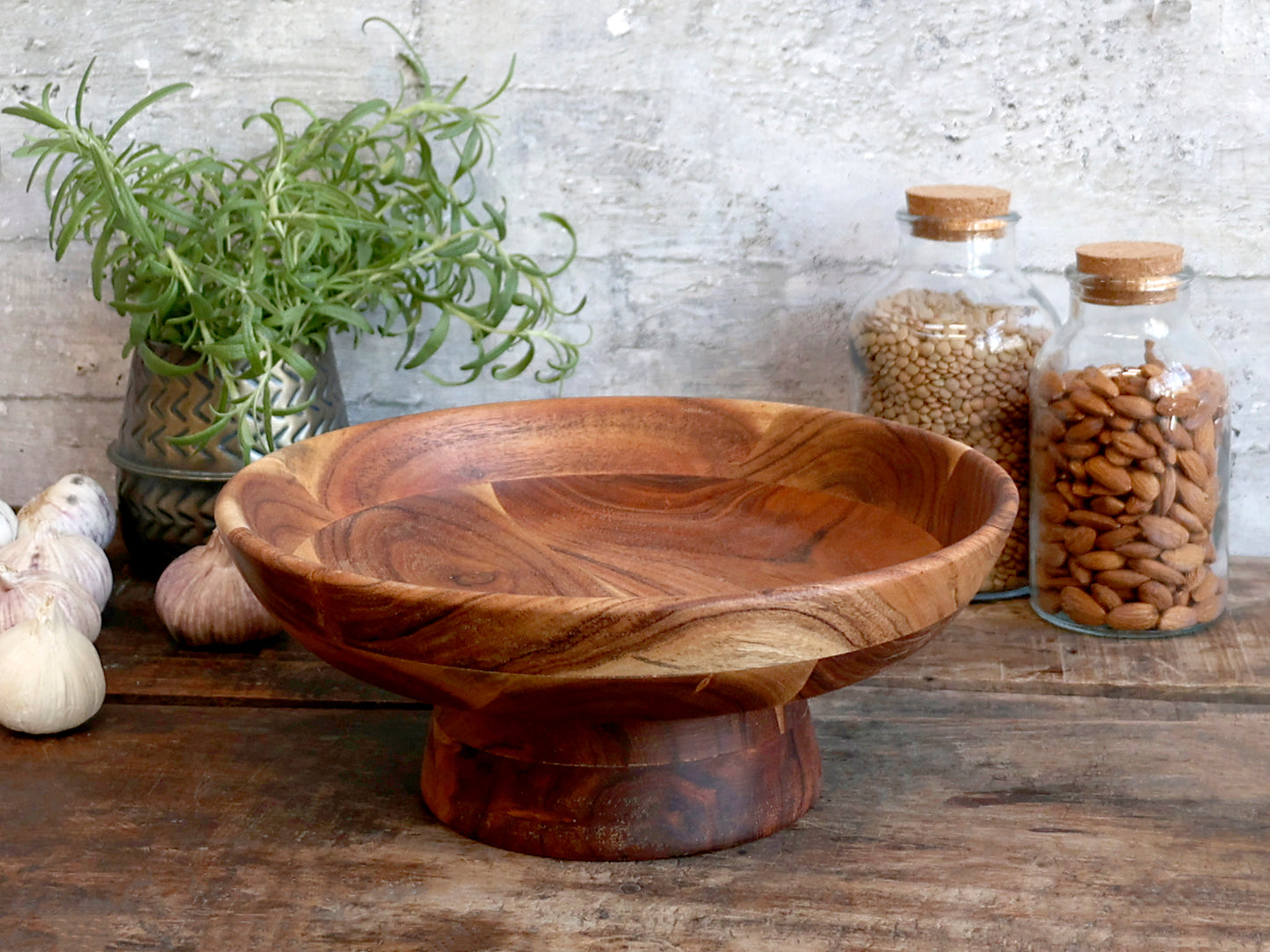 Laon Bowl on foot acacia wood